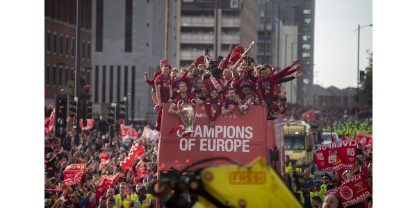 Liverpool gewinnt die Champions League-Trophäe